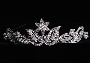 Parisian Pearl Tiara